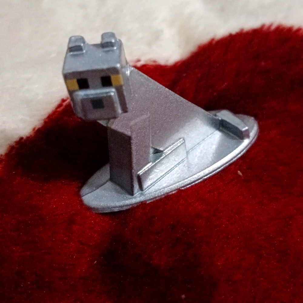 Minecraft cat figure